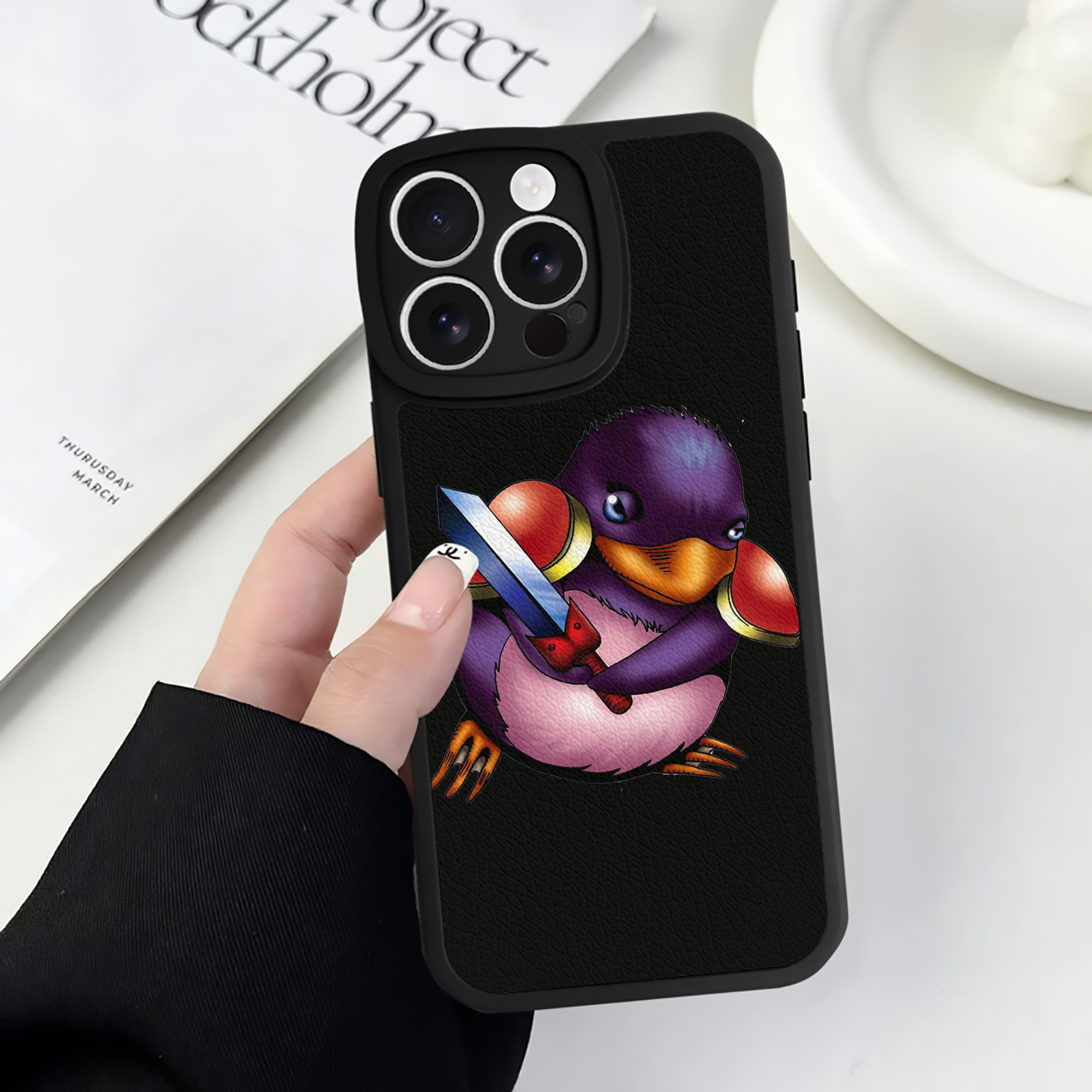 （画像用） 遊☆戯☆王 Yu-Gi-Oh! 【iPhone 16シリーズ対応】シリコンスマホケース（レザー調） 材質：シリコン